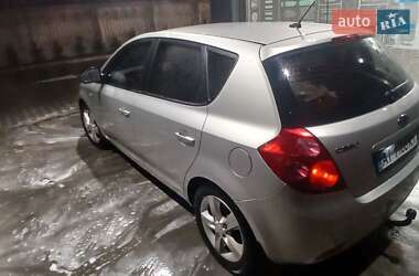 Хэтчбек Kia Ceed 2008 в Буче