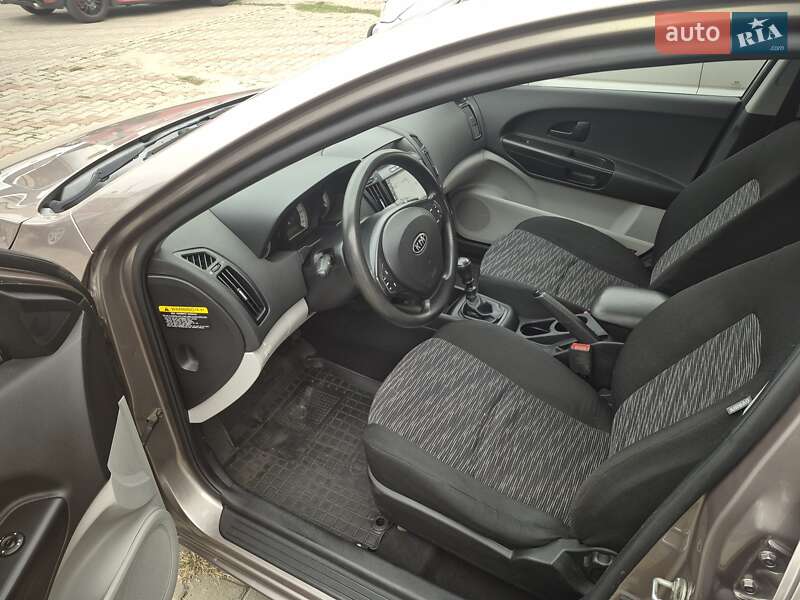 Хетчбек Kia Ceed 2008 в Одесі фото 12 Хетчбек Kia Ceed 2008 в Одесі