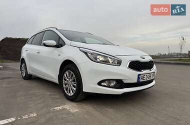 Універсал Kia Ceed 2013 в Дніпрі