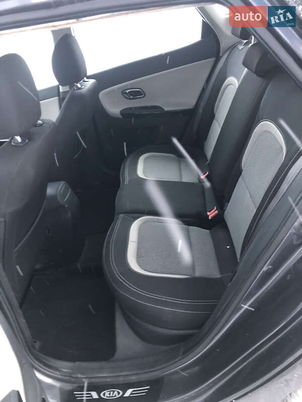 Хэтчбек Kia Ceed 2015 в Киеве