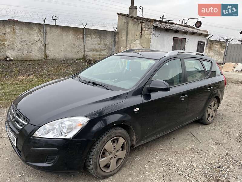 Универсал Kia Ceed 2009 в Львове