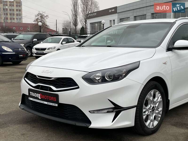 Универсал Kia Ceed 2022 в Киеве