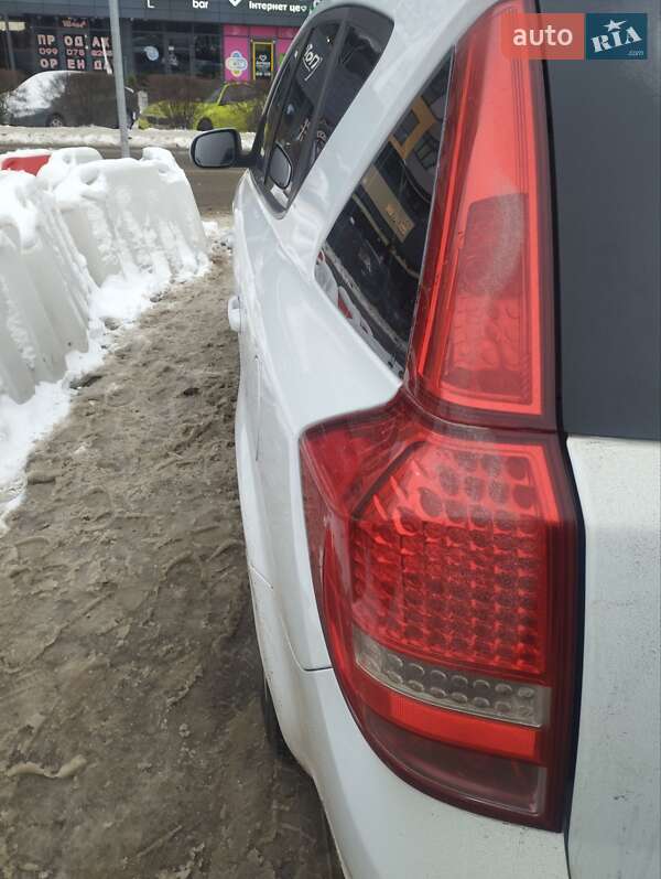 Универсал Kia Ceed 2011 в Киеве