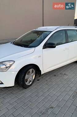 Универсал Kia Ceed 2010 в Красном