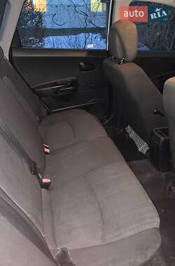 Универсал Kia Ceed 2010 в Красном