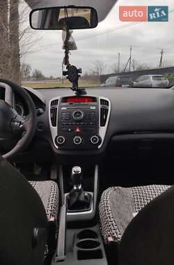 Универсал Kia Ceed 2010 в Красном
