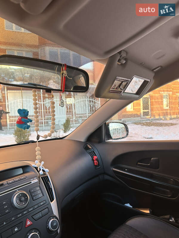 Універсал Kia Ceed 2011 в Тернополі