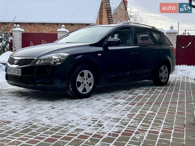 Универсал Kia Ceed 2010 в Умани