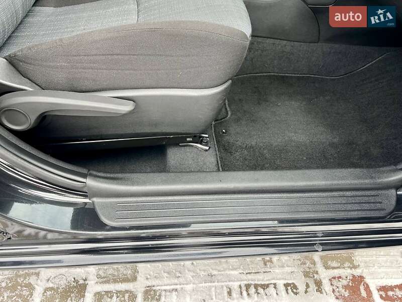 Универсал Kia Ceed 2010 в Умани