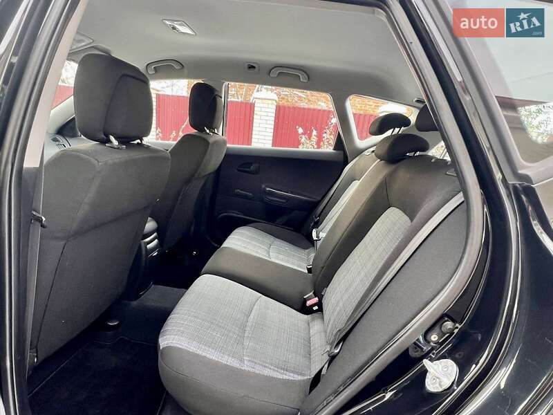 Универсал Kia Ceed 2010 в Умани