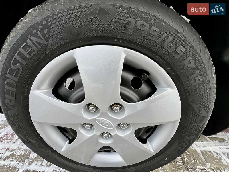 Универсал Kia Ceed 2010 в Умани