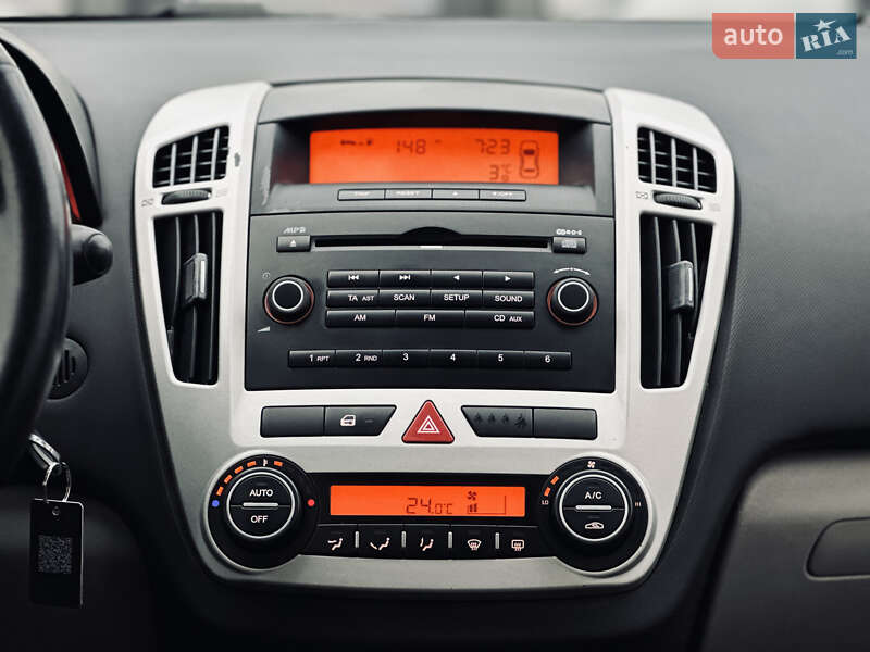 Хэтчбек Kia Ceed 2007 в Кременчуге