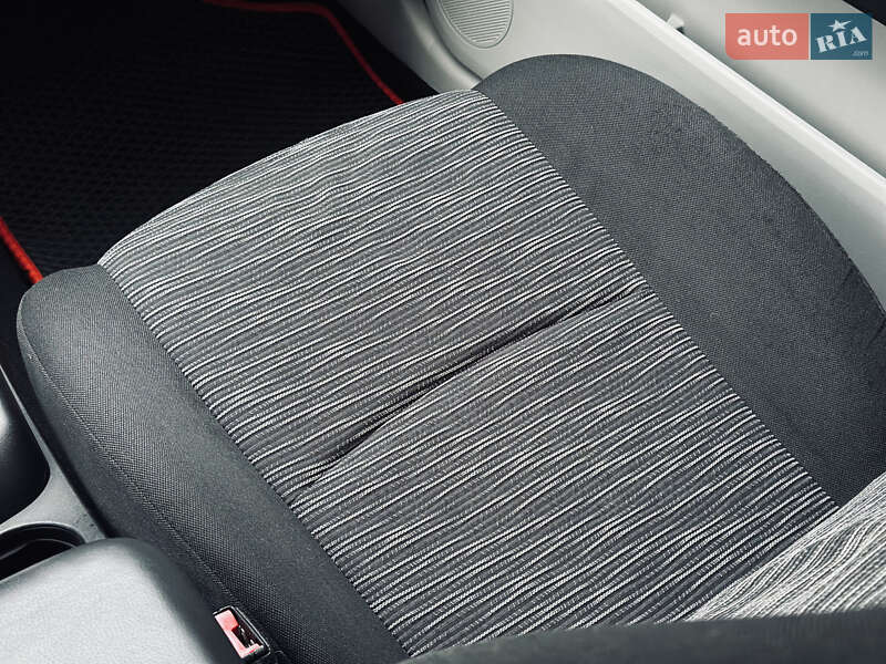 Хэтчбек Kia Ceed 2007 в Кременчуге