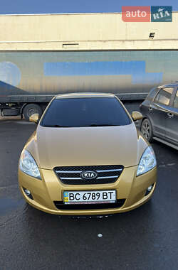 Хетчбек Kia Ceed 2008 в Стрию