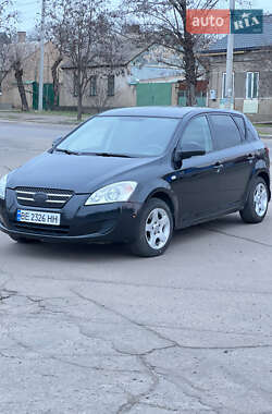 Хэтчбек Kia Ceed 2008 в Вознесенске