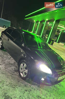 Хэтчбек Kia Ceed 2008 в Киеве