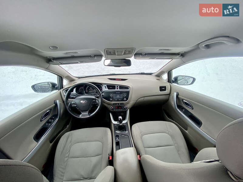 Универсал Kia Ceed 2013 в Луцке фото 27 Универсал Kia Ceed 2013 в Луцке