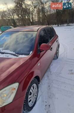 Хэтчбек Kia Ceed 2007 в Камне-Каширском