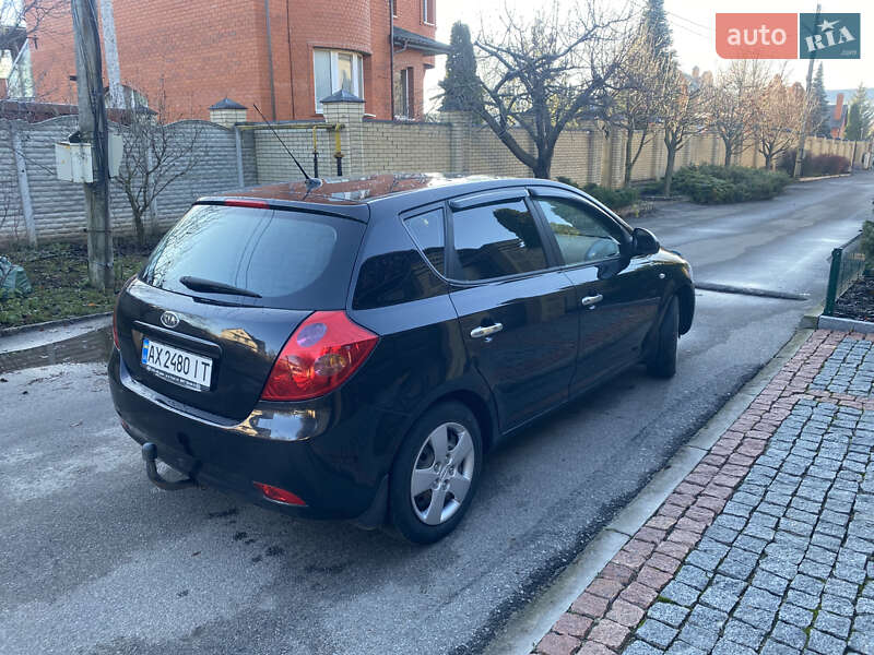 Хэтчбек Kia Ceed 2008 в Харькове