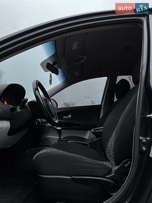 Хэтчбек Kia Ceed 2007 в Черкассах