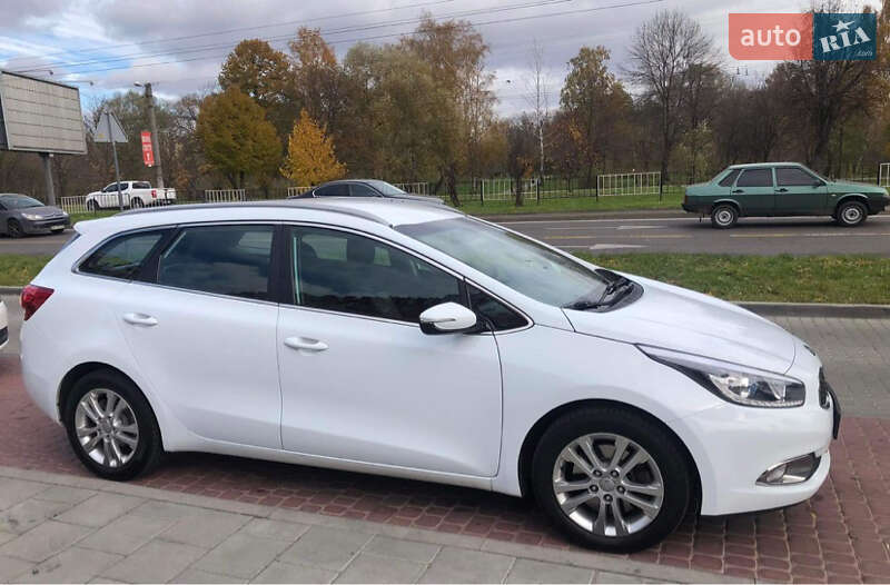 Универсал Kia Ceed 2013 в Львове
