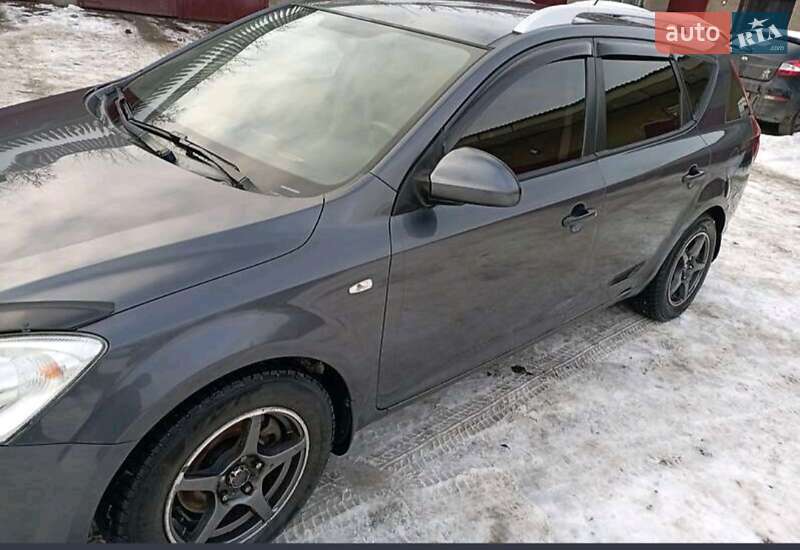 Универсал Kia Ceed 2008 в Житомире фото 6 Универсал Kia Ceed 2008 в Житомире