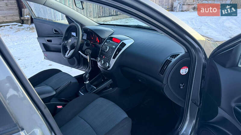 Универсал Kia Ceed 2009 в Николаеве