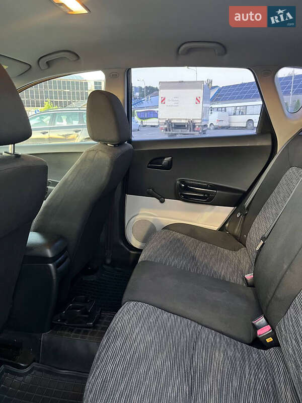 Хэтчбек Kia Ceed 2009 в Ужгороде фото 12 Хэтчбек Kia Ceed 2009 в Ужгороде