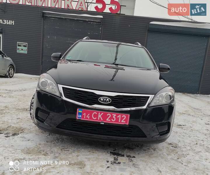 Универсал Kia Ceed 2010 в Каменском