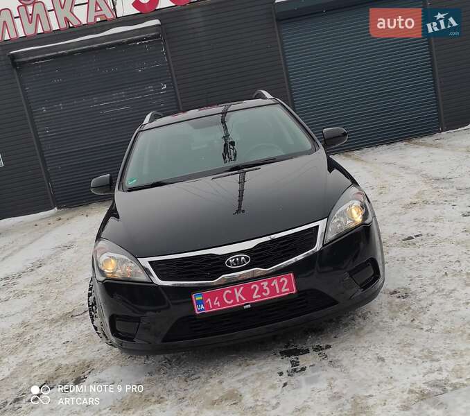 Универсал Kia Ceed 2010 в Каменском
