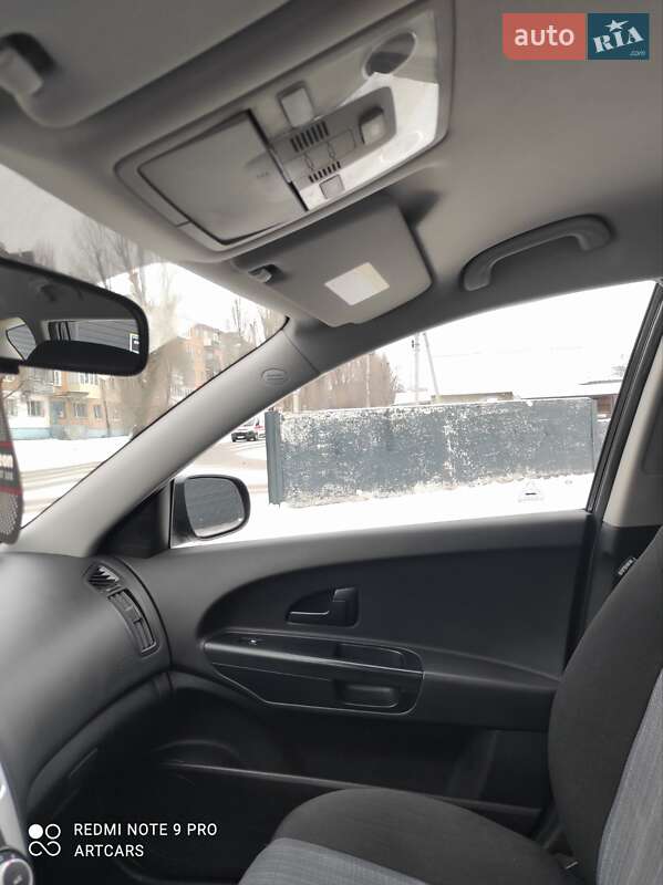 Универсал Kia Ceed 2010 в Каменском