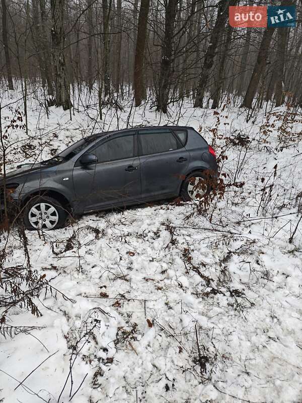 Хэтчбек Kia Ceed 2008 в Тульчине