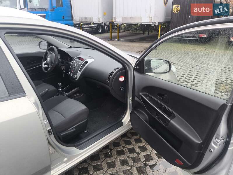 Универсал Kia Ceed 2011 в Одессе