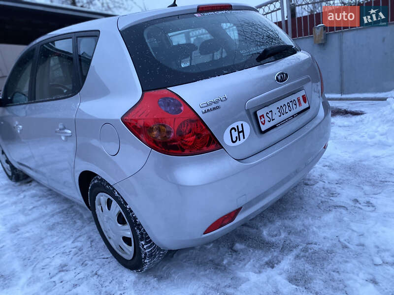 Хэтчбек Kia Ceed 2008 в Виннице