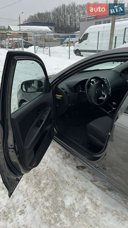 Универсал Kia Ceed 2010 в Виннице