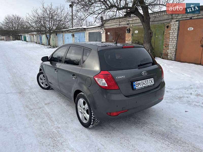 Хетчбек Kia Ceed 2011 в Ладижині