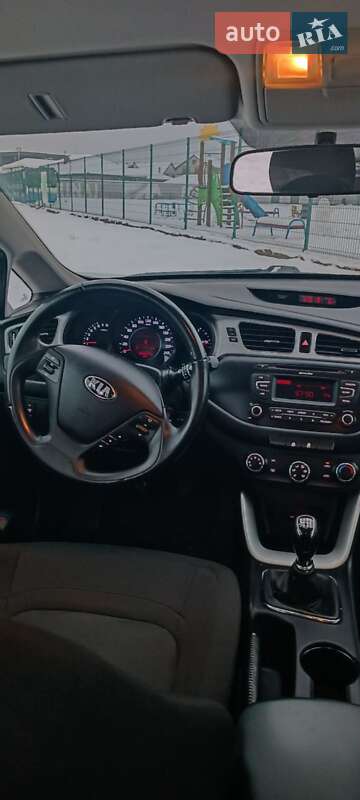 Мікровен Kia Ceed 2014 в Ужгороді