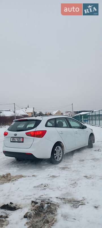 Мікровен Kia Ceed 2014 в Ужгороді