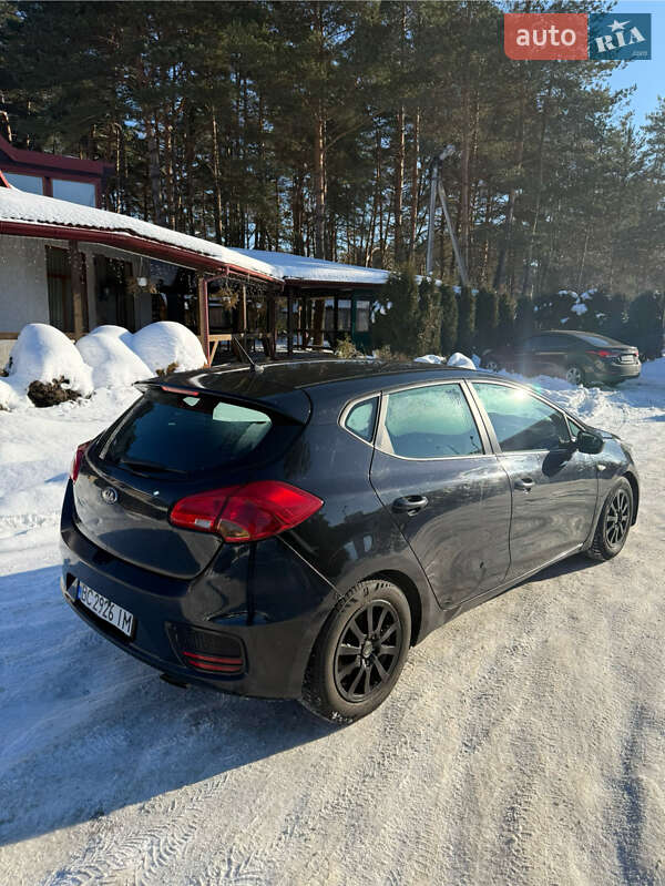 Хетчбек Kia Ceed 2013 в Львові