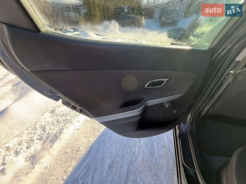 Хетчбек Kia Ceed 2013 в Львові