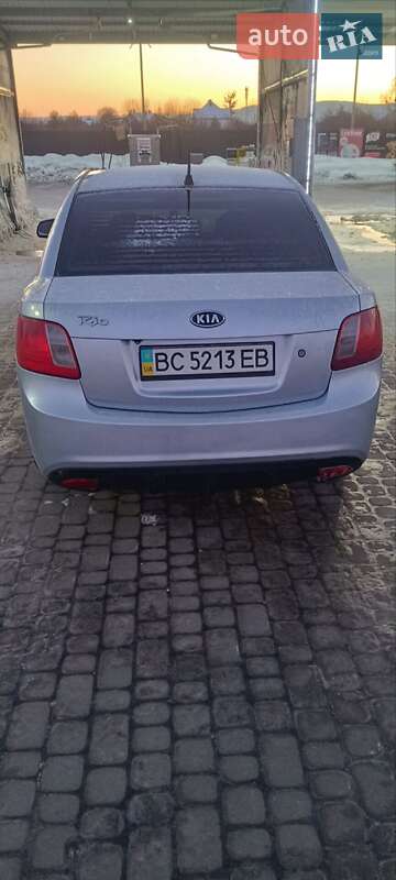 Хетчбек Kia Ceed 2011 в Жовкві
