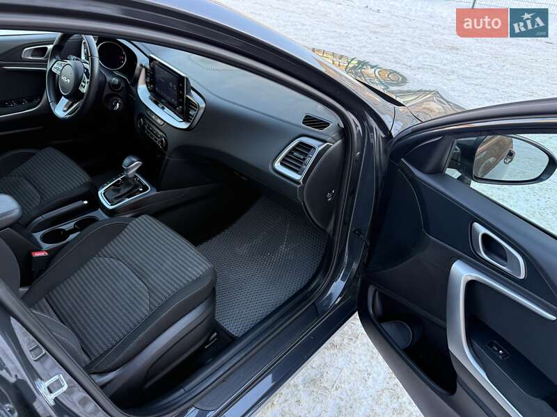 Хэтчбек Kia Ceed 2022 в Киеве