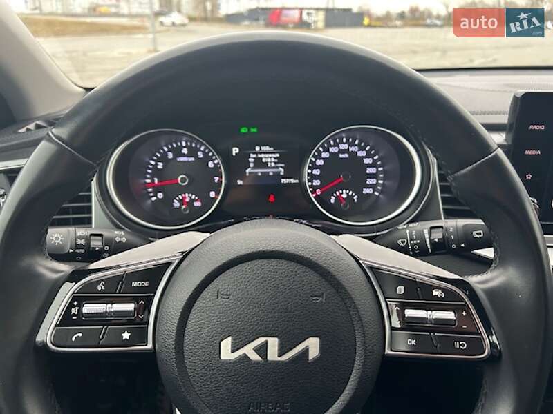 Хетчбек Kia Ceed 2022 в Києві фото 18 Хетчбек Kia Ceed 2022 в Києві