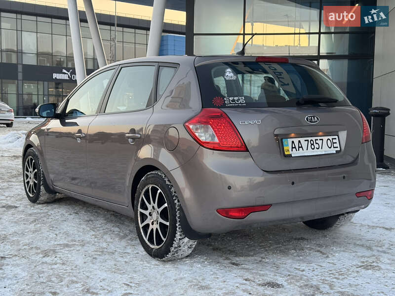 Хетчбек Kia Ceed 2012 в Києві