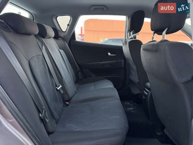 Хетчбек Kia Ceed 2012 в Києві