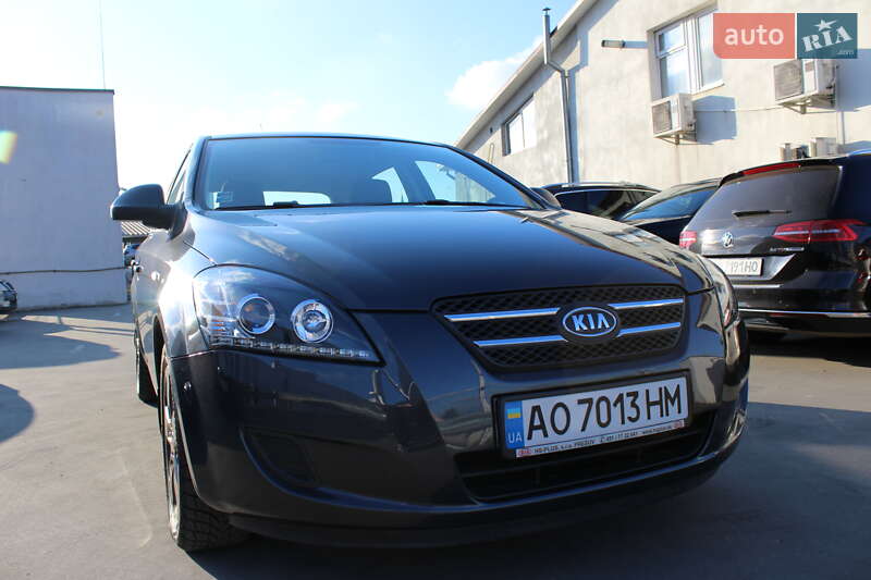 Хэтчбек Kia Ceed 2008 в Мукачево фото 5 Хэтчбек Kia Ceed 2008 в Мукачево