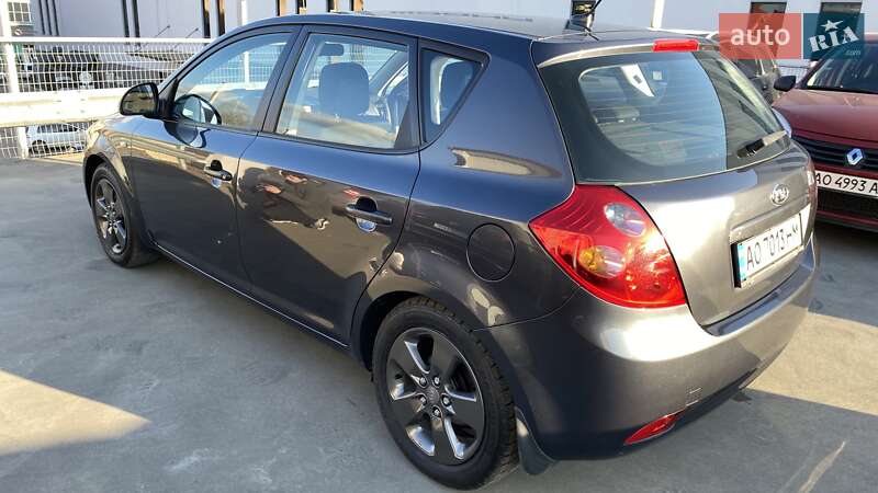 Хэтчбек Kia Ceed 2008 в Мукачево фото 15 Хэтчбек Kia Ceed 2008 в Мукачево