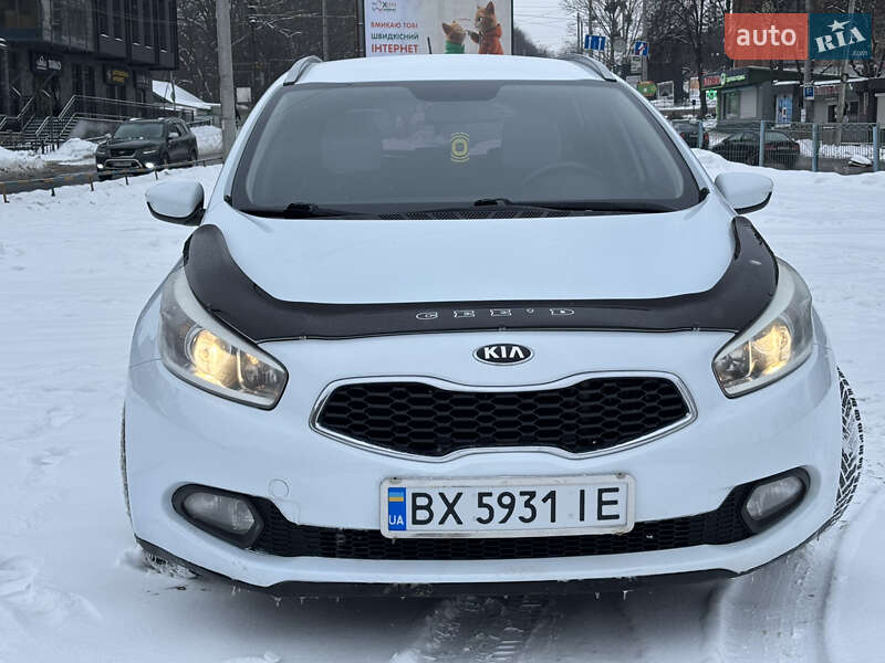 Универсал Kia Ceed 2015 в Хмельницком