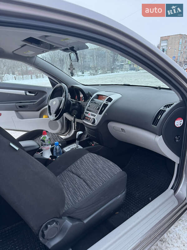 Хэтчбек Kia Ceed 2008 в Гайсине фото 24 Хэтчбек Kia Ceed 2008 в Гайсине