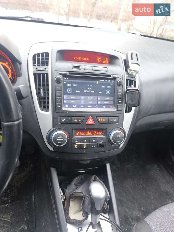 Универсал Kia Ceed 2012 в Вышгороде фото 7 Универсал Kia Ceed 2012 в Вышгороде